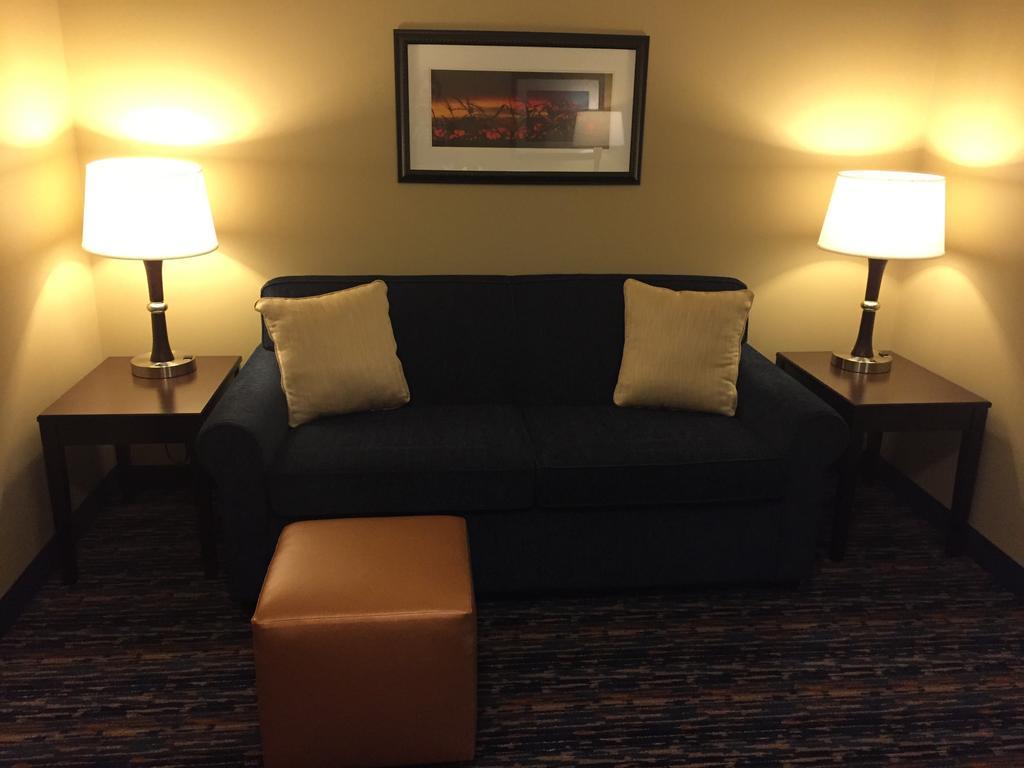 Grandstay Hotel & Suites Mount Horeb - Madison Pokoj fotografie