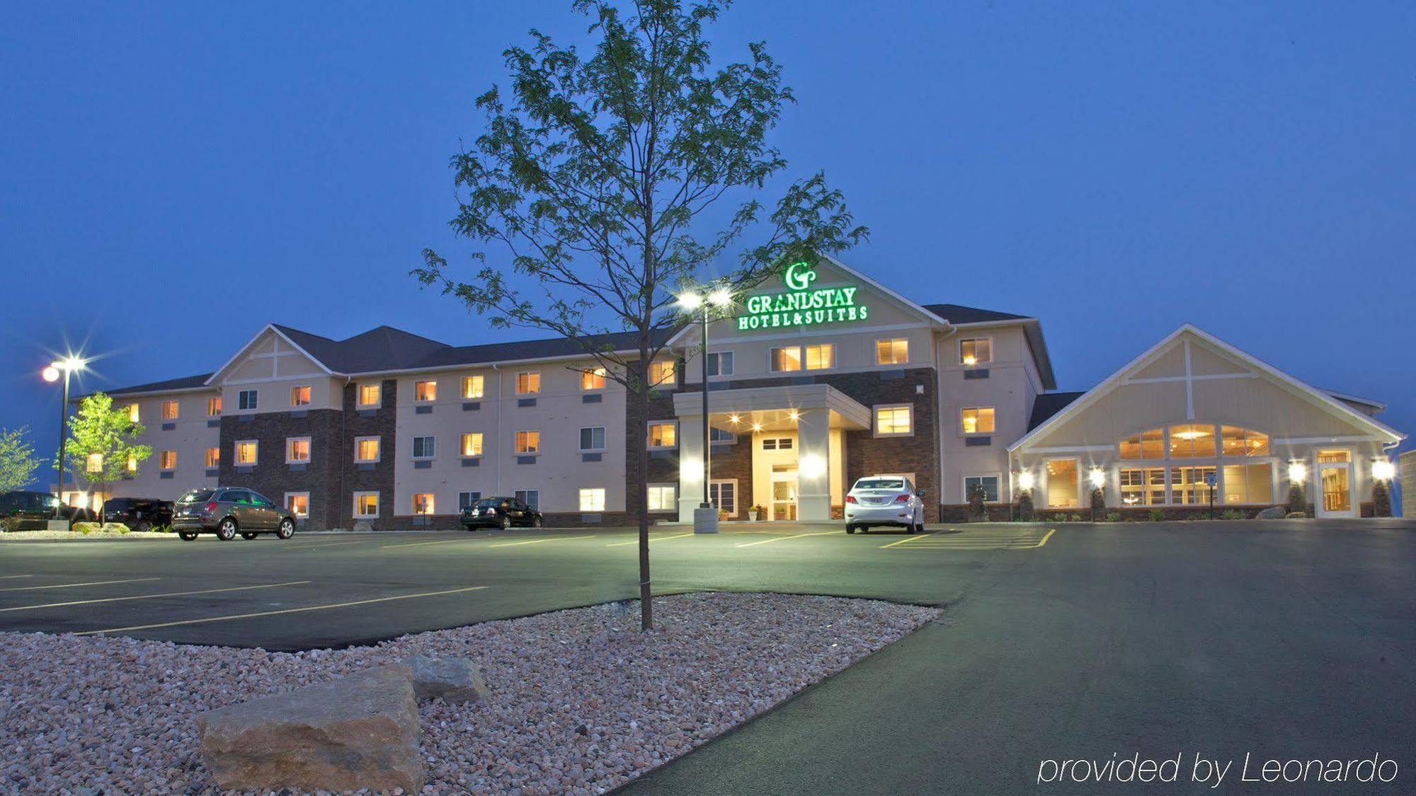 Grandstay Hotel & Suites Mount Horeb - Madison Exteriér fotografie