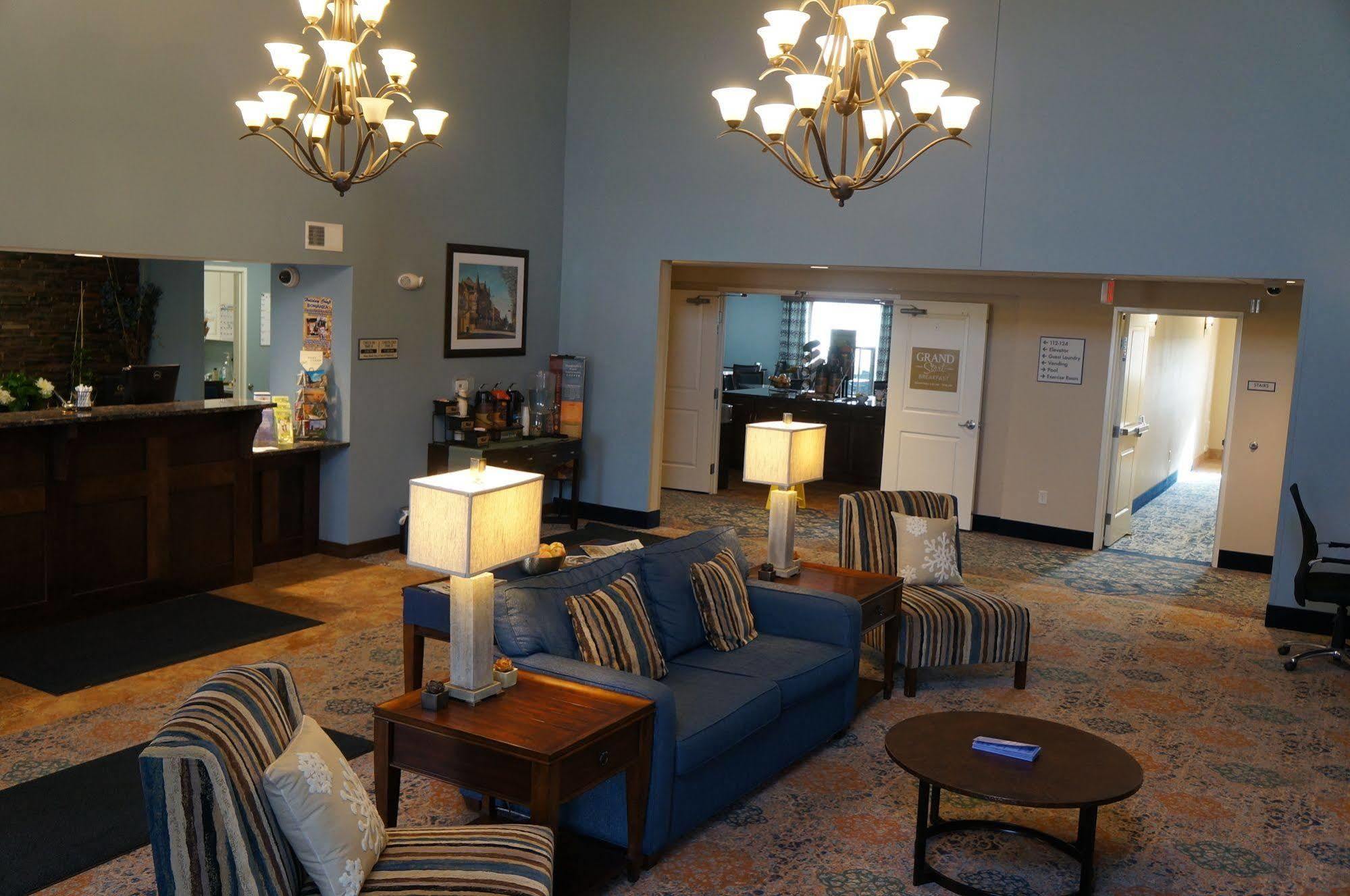 Grandstay Hotel & Suites Mount Horeb - Madison Exteriér fotografie