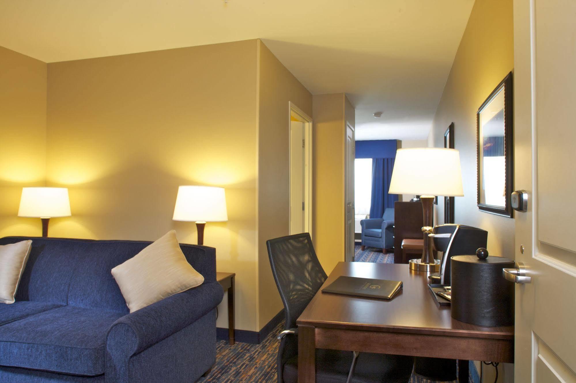 Grandstay Hotel & Suites Mount Horeb - Madison Exteriér fotografie