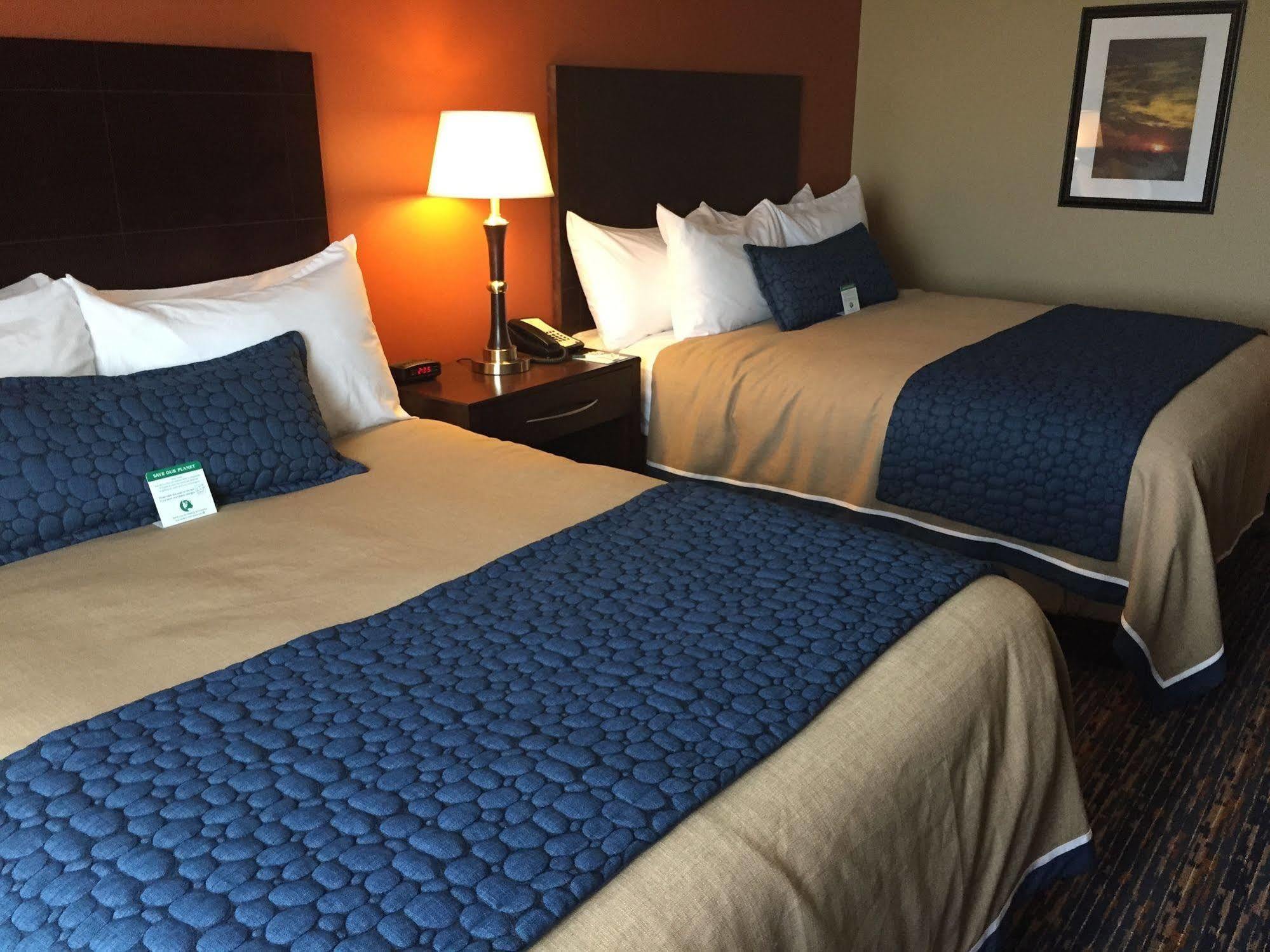 Grandstay Hotel & Suites Mount Horeb - Madison Exteriér fotografie